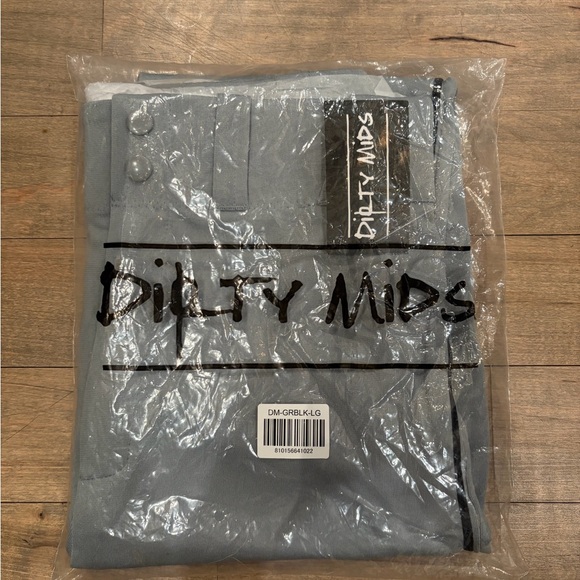 SIZE LARGE GREY WITH BLACK PIPING DIRTY MIDS - Picture 2 of 3